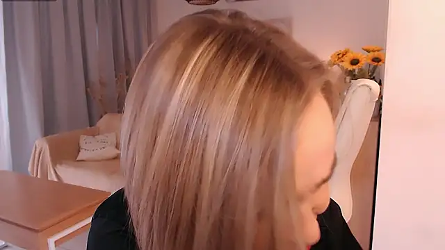 Živý XXX chat Tilly_Eliot