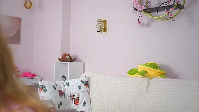 SunnivaCovil Live XXX Chat