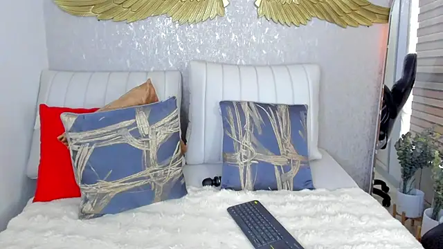 EmmaFerrary élő XXX-chatje