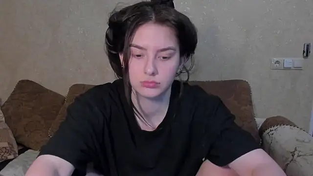 Chatroom XXX en direct de love_lina_muuur