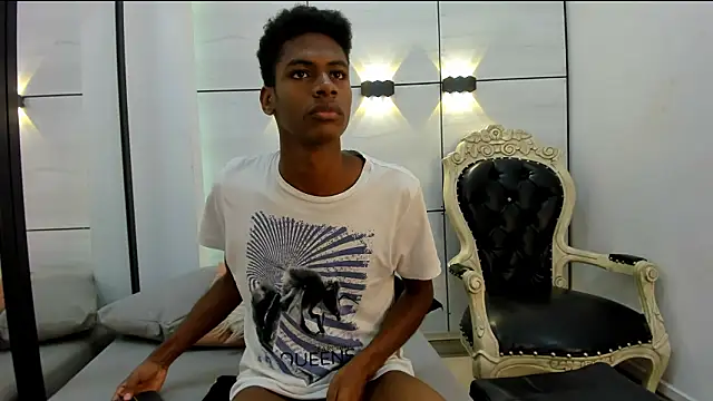 khris__evans webkamerás műsora