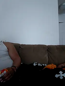 TooGoodConway23 Adlı Modelin Canlı XXX Sohbeti