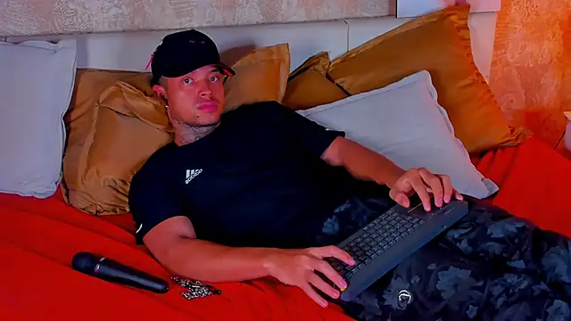 Stiven_collins live XXX chat