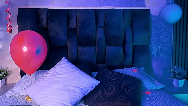 Chat +18 de keyla__ross ao vivo