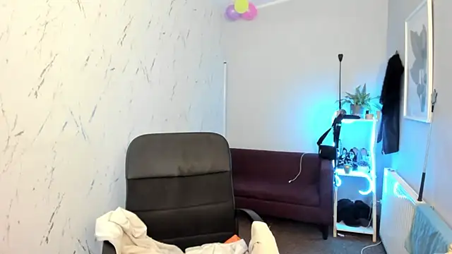 XXX chat uživo modela holly_xglam