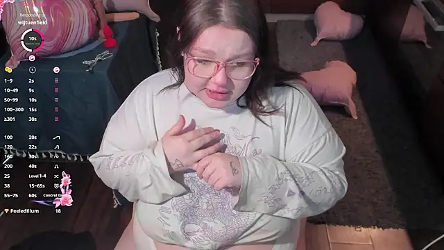 Živý XXX chat LilyBelll