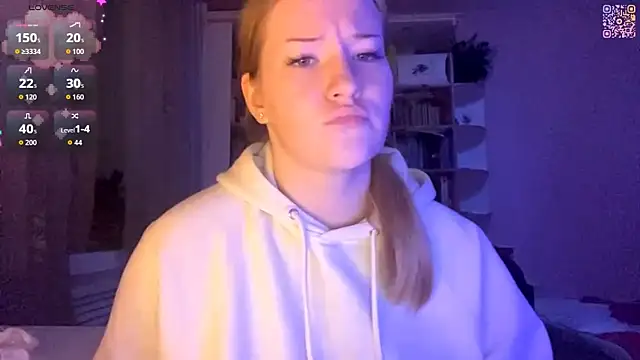 PandaFluff Adlı Modelin Canlı XXX Sohbeti