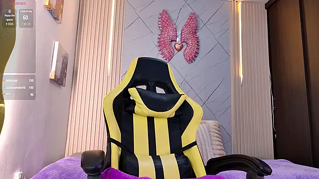 Sara_swift9 élő XXX-chatje