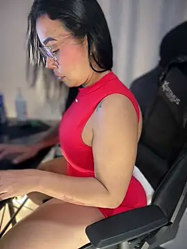 Show de Natural_BIGASS_Nina na webcam