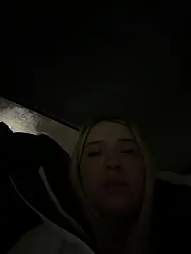 XXX chat uživo modela KilianaNoir