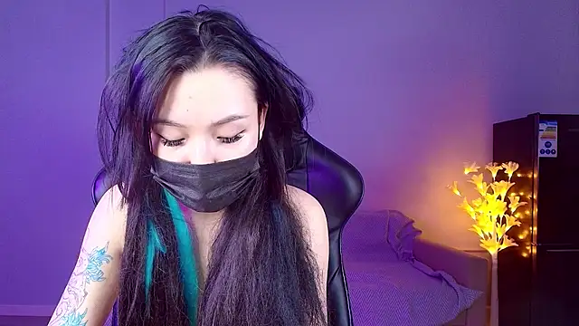 XXX chat uživo modela akioramy