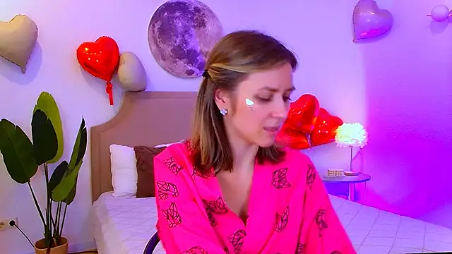 EmeraldGlow's Live XXX Chat