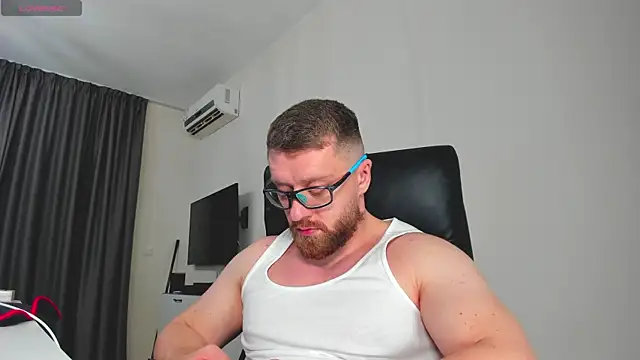 Findom_guy live XXX chat