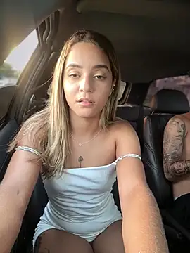 Chatroom XXX en direct de missbella_