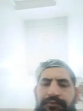 Stallionbull37のライブXXXチャット