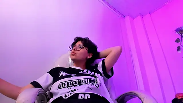 Nathaly_ds Adlı Modelin Canlı XXX Sohbeti