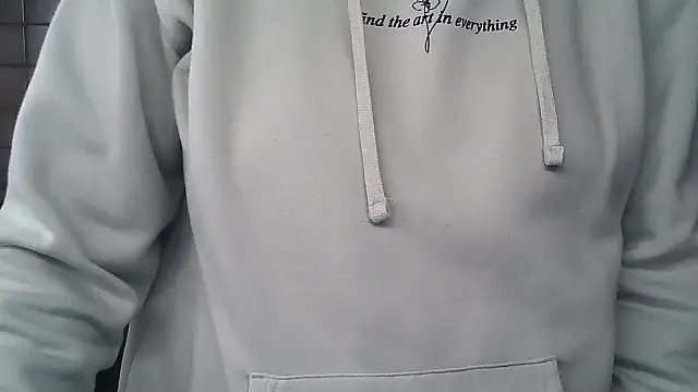 Show modela UllimOhi_ na web-kameri