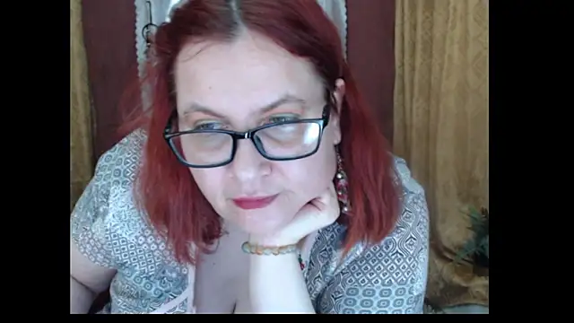 PlayfullMatureのライブXXXチャット