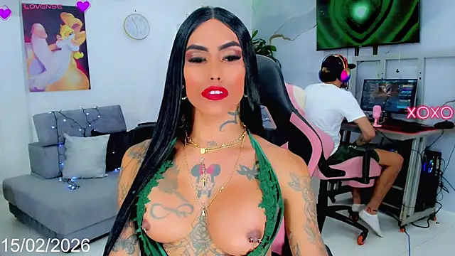 Chatroom XXX en direct de Nella_Dolls