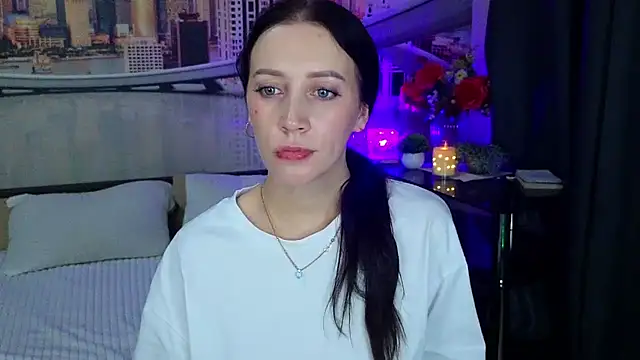 MonicaSweetx Adlı Modelin Canlı XXX Sohbeti