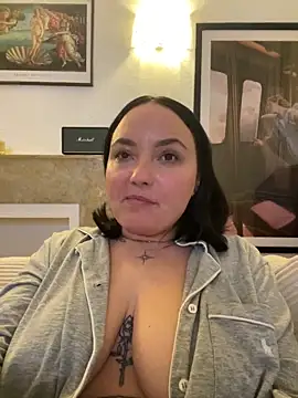 Orgasmille's Webcam Show