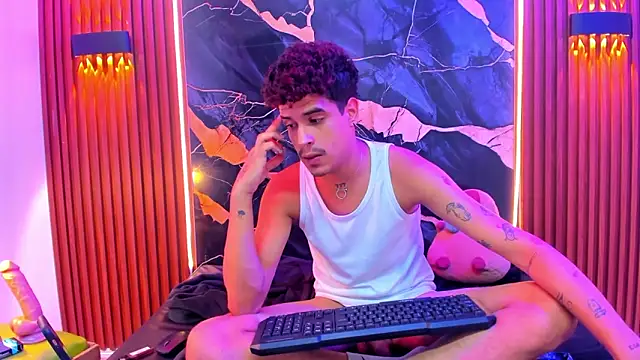 Lucky_boys__X: онлайн-секс-чат