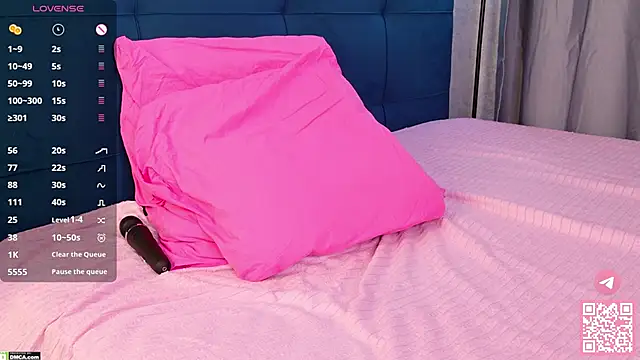 Pinky_poetry লাইভ XXX চ্যাট