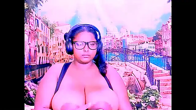 Indianfairy99 Adlı Modelin Canlı XXX Sohbeti