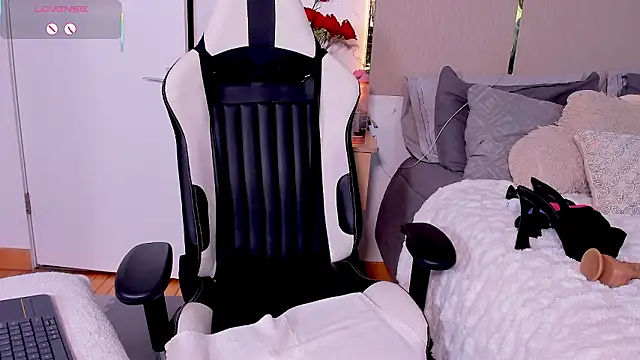 Jadeh_Williams02のライブXXXチャット