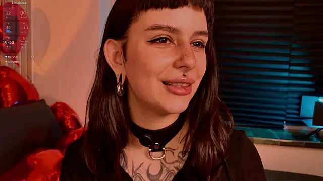 MichaellaMoon Chat XXX live