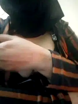 lindasexy-Hot Adlı Modelin Canlı XXX Sohbeti