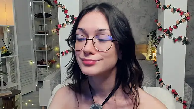 ReneeLippeatt: онлайн-секс-чат