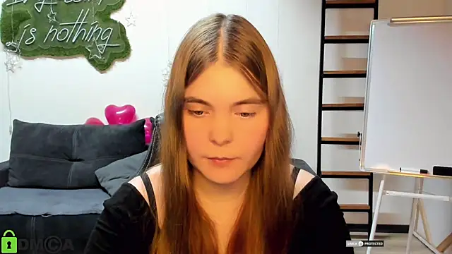 แชท XXX สดของ MiraaBloom