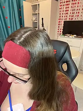 DienkaGreen 现场XXX聊天