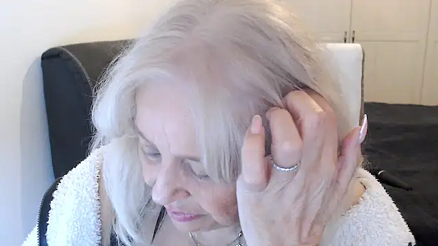 SusiLifeXXX: онлайн-секс-чат