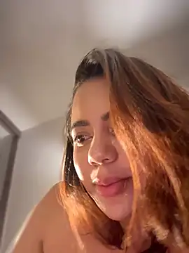 Aryrosee Chat XXX live