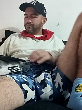 hairyandbigmann: απευθείας συνομιλία ΧΧΧ