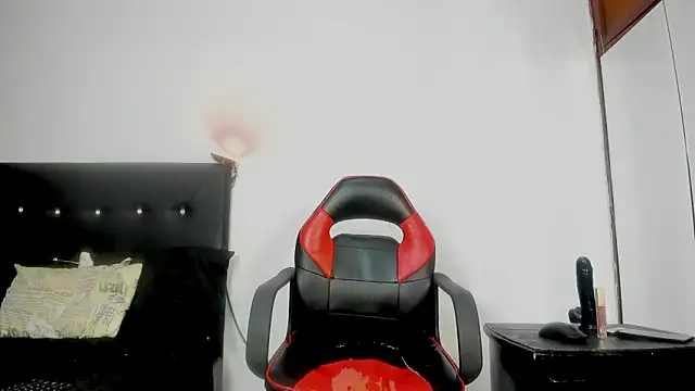 JERO_TEASE_S7S: απευθείας συνομιλία ΧΧΧ