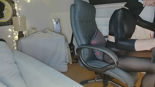 Chat XXX ao vivo de Nyl0nnickb0y