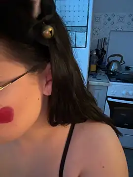 MoziRixis Chat XXX live