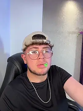 Noah_Wiliams Webcam-Show