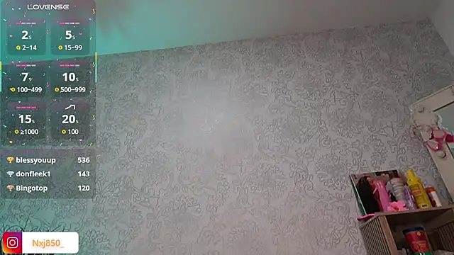 Chat +18 de HOTBLACKANDWHITE2 ao vivo