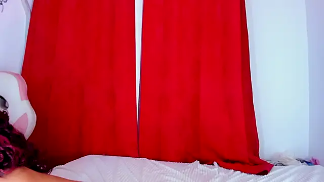 Emily_Coper18's Live XXX Chat