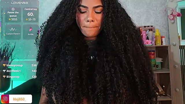 Chatroom XXX en direct de HOTBLACKANDWHITE2