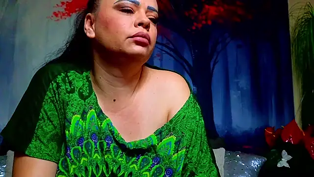 Chat XXX en directo de ElizabethEven