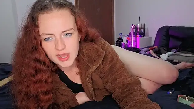 ENGLISHEMILY_69's Live XXX Chat