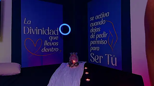 دردشة We_DM الجنسية المباشرة