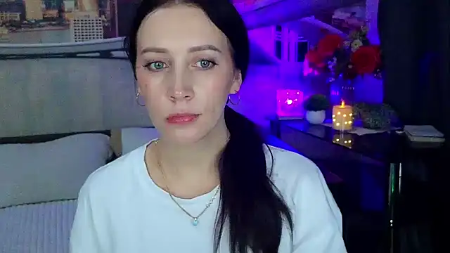 MonicaSweetx – Naživo XXX chat