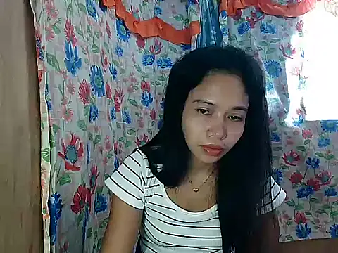 PinaySkinnyGirl 现场XXX聊天