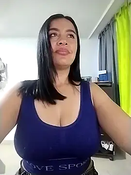 hailey85 Adlı Modelin Canlı XXX Sohbeti